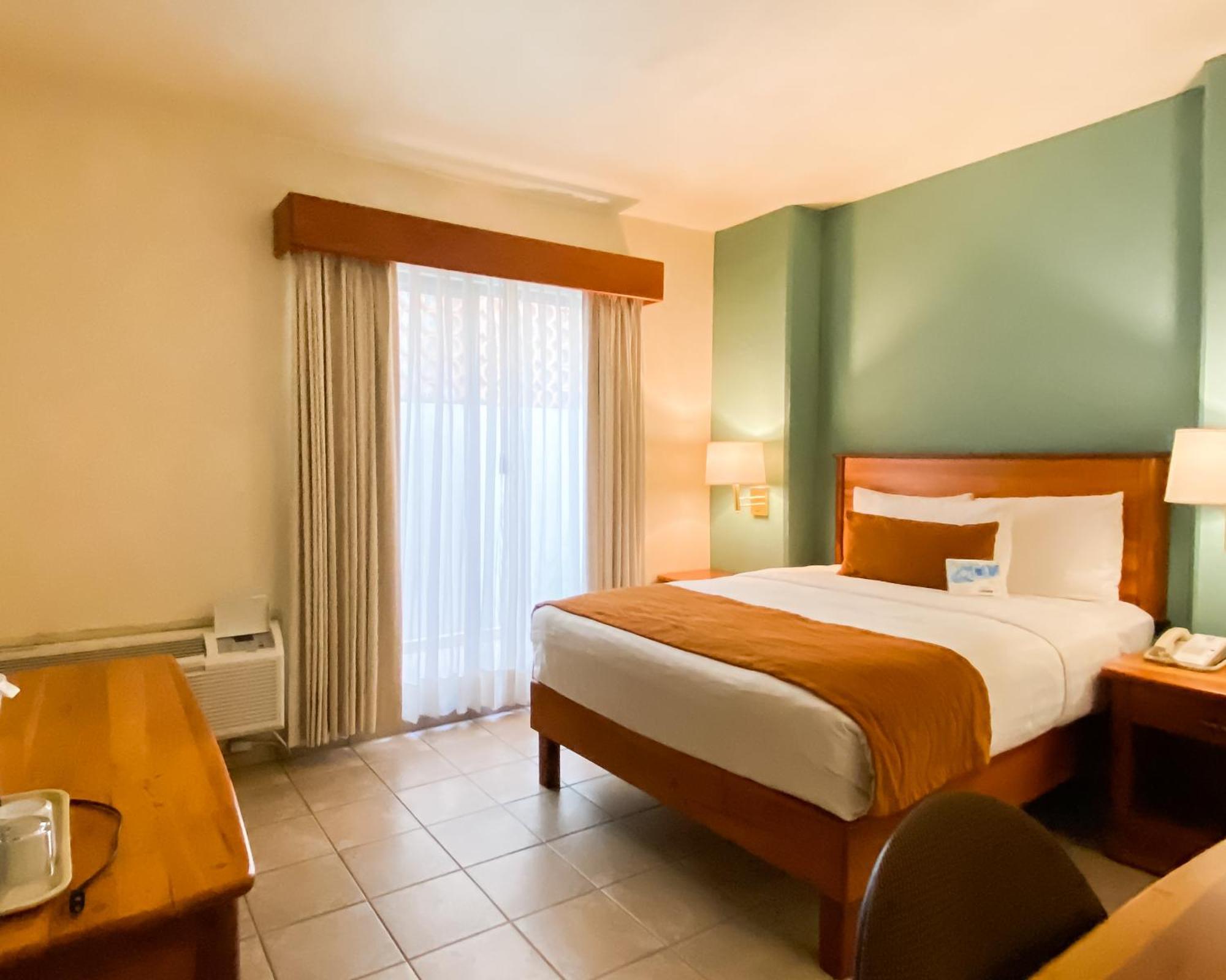 Comfort Inn Tampico Eksteriør billede